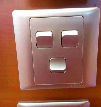 Switch 3 Gang 2 Way Silver