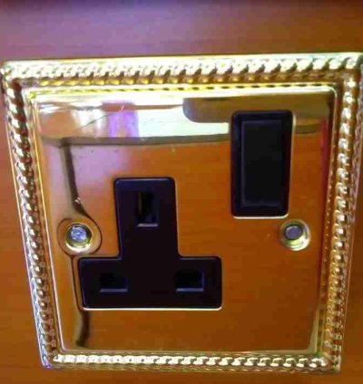 Single Socket Brass
